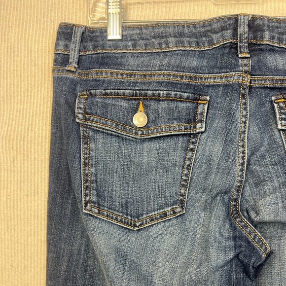Banana Republic Women’s Size 8 Low Rise Boot Cut Jeans - Picture 8 of 11